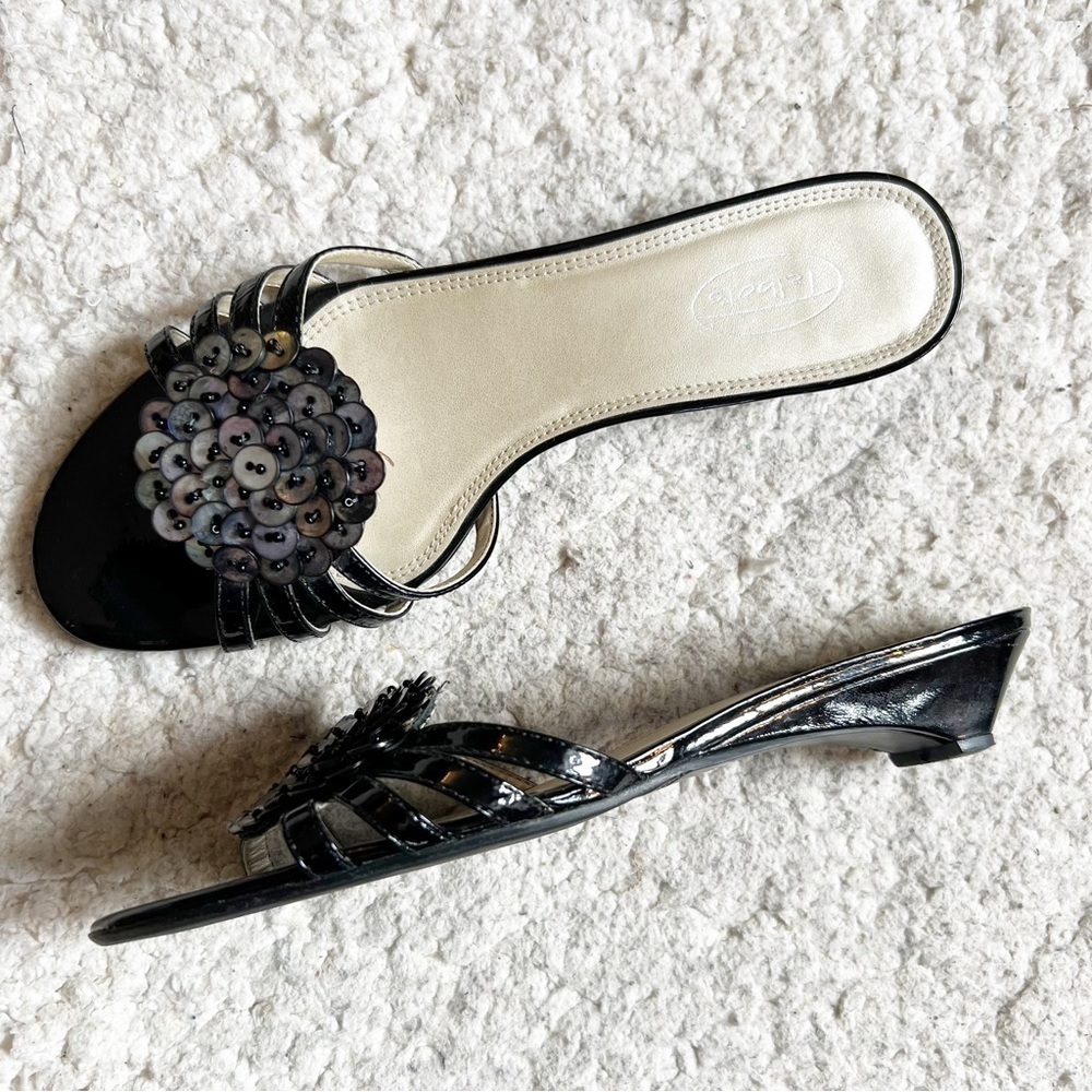 Talbots Black and Cream Sandals with Floral Detail